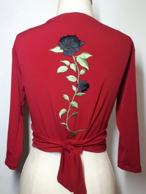 Casaco Flamenco Manguito Vermelho Flor Preta