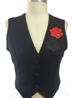 Colete Malha  Preto com detalhes preto e vermelho    ( última peça)